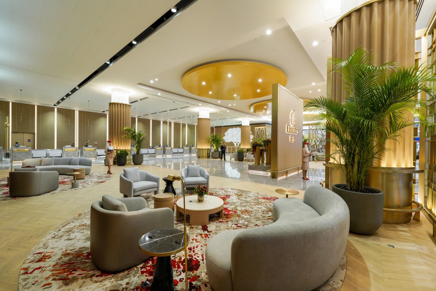 Emirates unveils new premium check-in at Dubai Airport | Die Geissens Real Estate | Luxus Immobilien mit Carmen und Robert Geiss – Die Geissens in Dubai