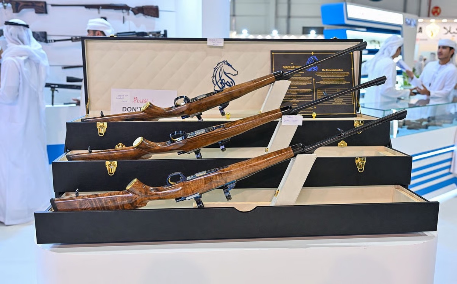 Dh4-Million Golden Rifle Shines at ADIHEX Abu Dhabi | Die Geissens Real Estate | Luxus Immobilien mit Carmen und Robert Geiss – Die Geissens in Dubai